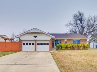 113 Cherrywood Dr, Midwest City, OK 73110
