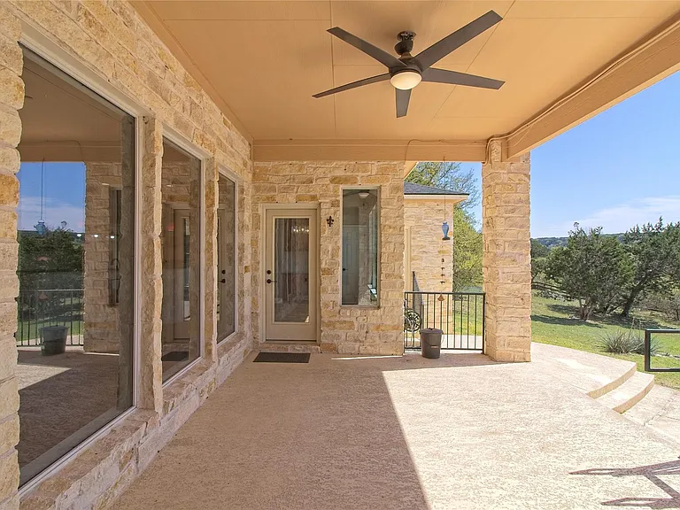 125 Waterford Ln — Photo 33