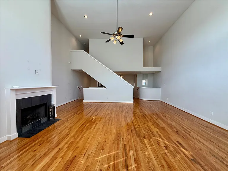 9833 Sandra Ann Ct — Photo 12