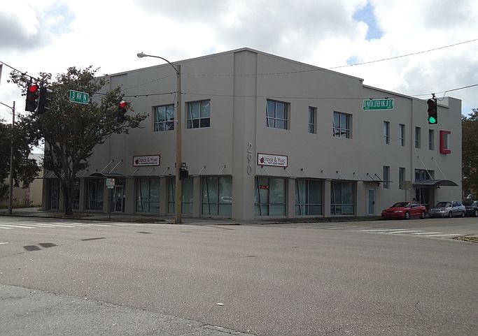 1st image of 290 9th St N Ste 202