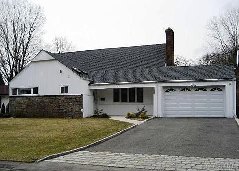 1st image of 150 Westwood Cir
