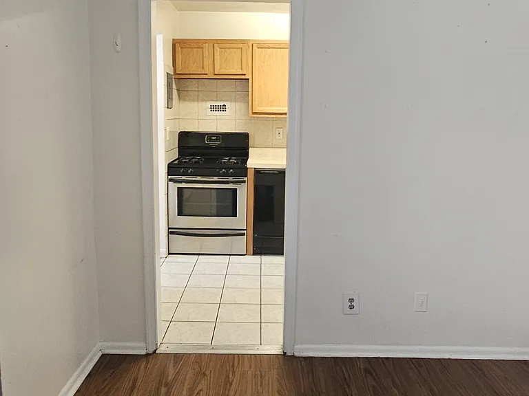 4330 Hartwick Rd #412 — Photo 9