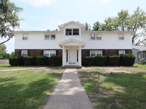 836 Deerfield Rd, Chatham, IL 62629