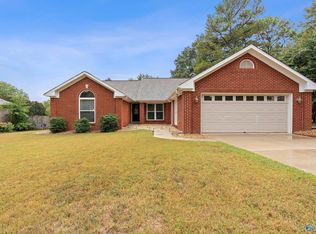 122 Dawn Dr, Madison, AL 35758