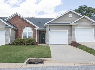 78 Magnolia Crest Dr, Simpsonville, SC 29681