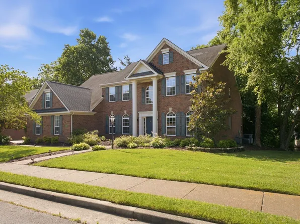 7001 Stone Run Dr, Nashville, TN 37211