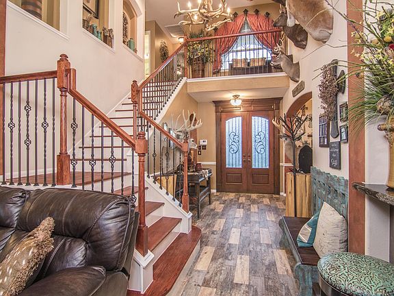 5th image of 3801 Ashwood Cir