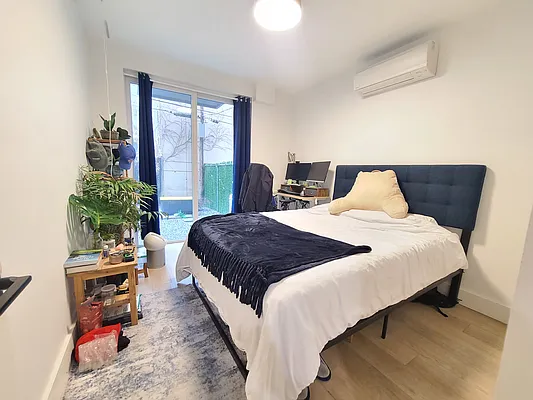 Rented by Dwelling NY Realty Inc | media 5