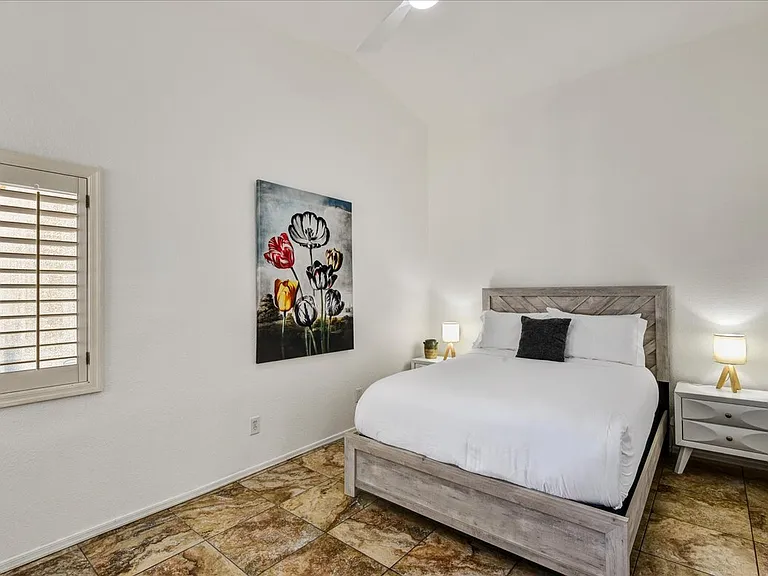 3247 E Maldonado Dr — Photo 13
