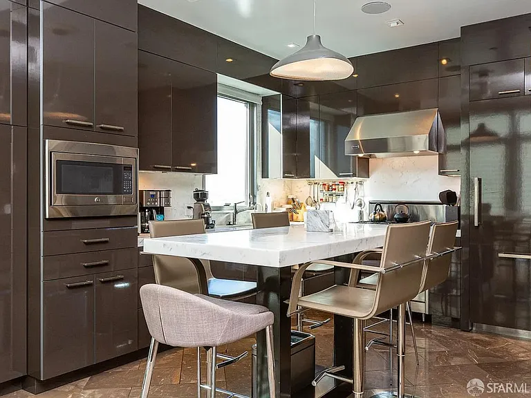 219 Brannan St #18K — Photo 8