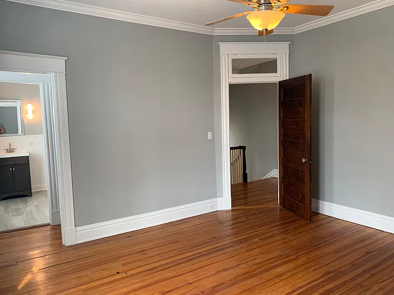 Primary suite (without furniture)