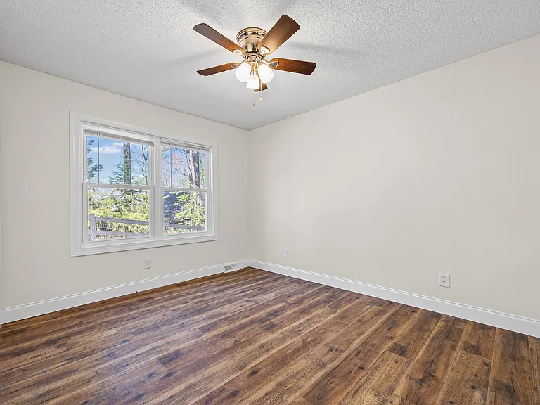 16149 Haroa Ct — Photo 11