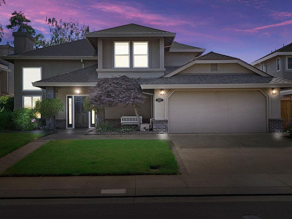 1st image of 18621 Lodestone St