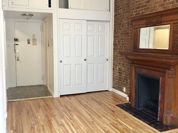 2nd image of 65 W 85th St APT 1A