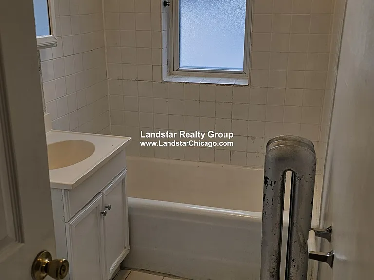4409 N Kenneth Ave #3A — Photo 5