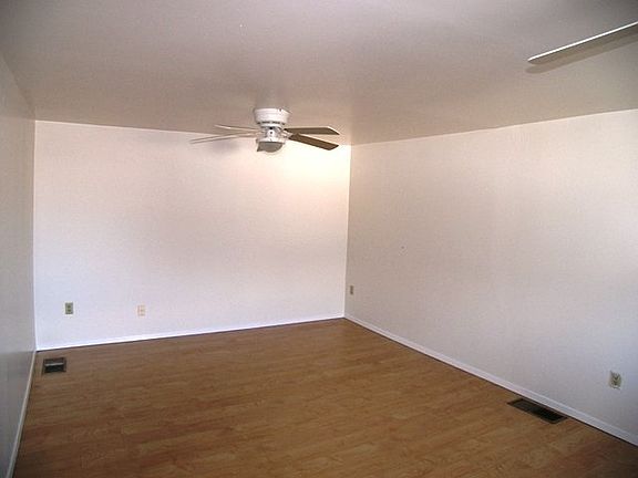 5th image of 2315 Rickert St