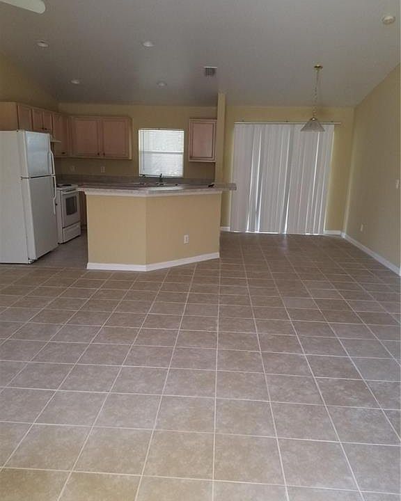 2nd image of 4855 29th St SW