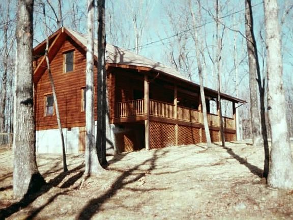 2nd image of 1805 Laurel Lake Dr