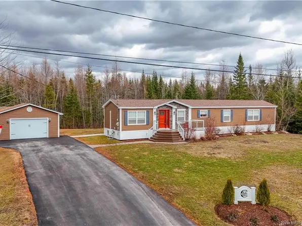 51 Carrie St, Lincoln, NB E3B 0T2