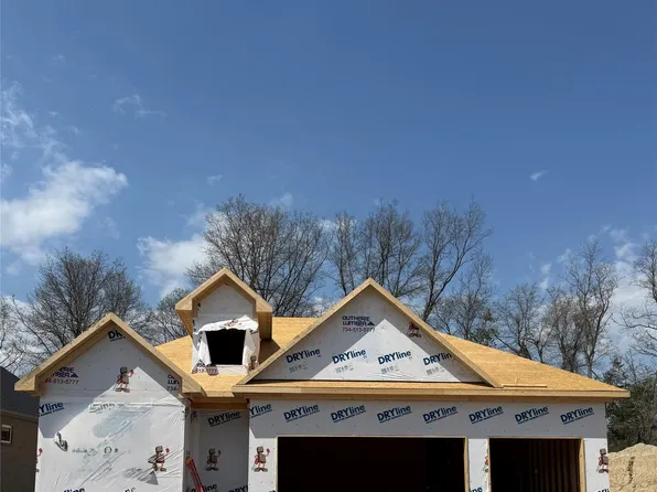 7832 Trailside Ct, West Bloomfield, MI 48323