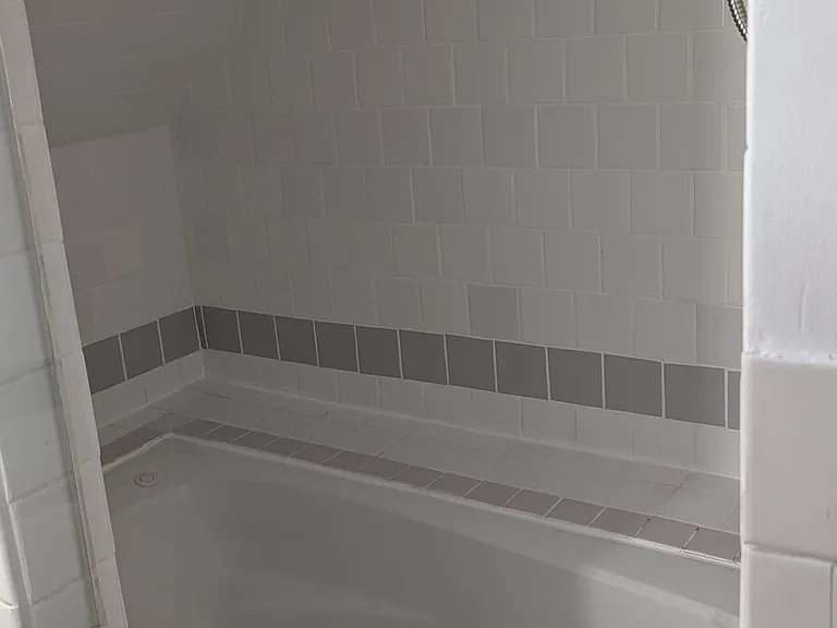 826 S Burlington Ave — Photo 6