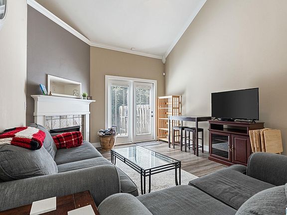 2nd image of 143 Singapore Cir