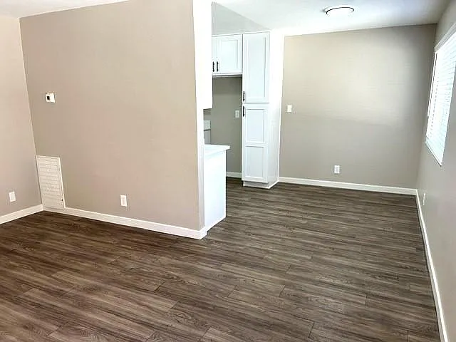 426 N Buena Vista St #1 — Photo 6