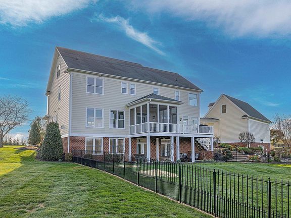 5th image of 536 Sunrise Ln