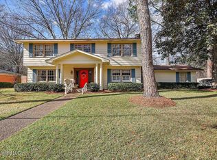 5247 Meadow Oaks Park Dr, Jackson, MS 39211