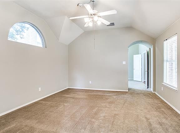 5th image of 3712 Longhorn Dr