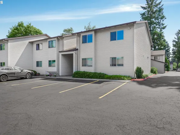 12510 SE Stark St APT H, Portland, OR 97233