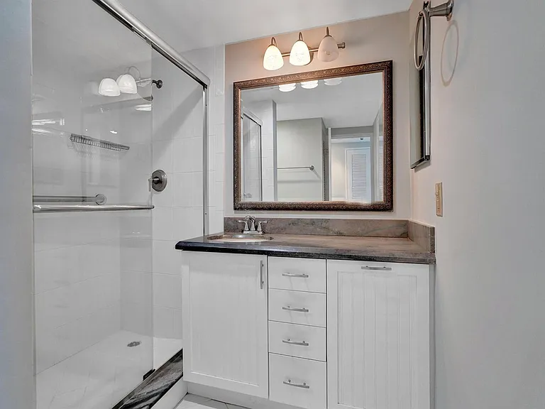 2100 S Ocean Dr #9L — Photo 8
