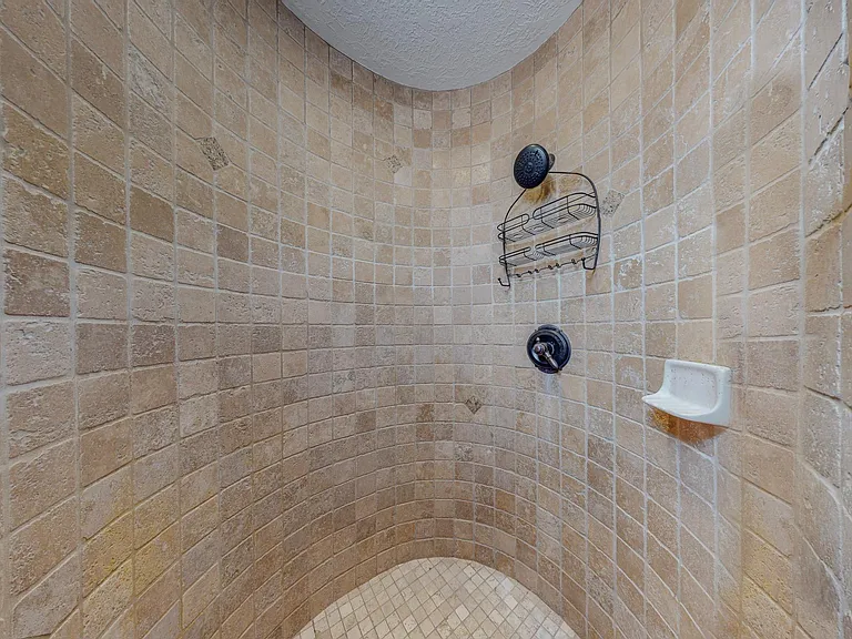 3106 Octavia Ct NE — Photo 41
