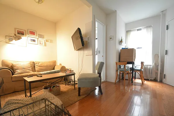 Rented by Keller Williams NYC | media 25