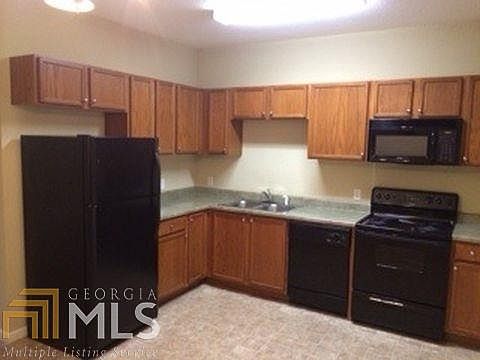 2nd image of 314 & 315 Brad St
