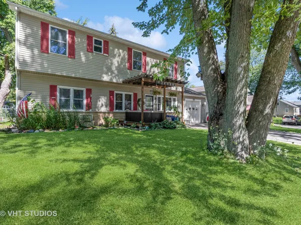 24908 72nd St, Salem, WI 53168