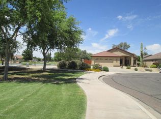 6890 W Rose Garden Ln, Glendale, AZ 85308