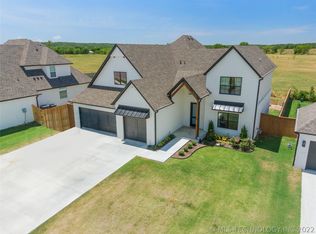 14404 S College Ave, Bixby, OK 74008