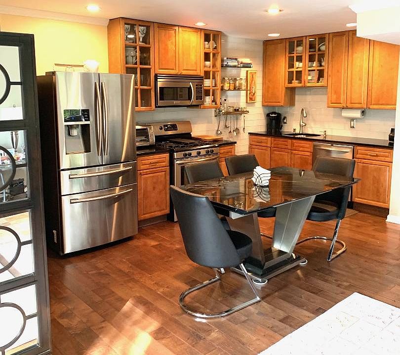 1st image of 37 Harbor Ln Floor 3C-3