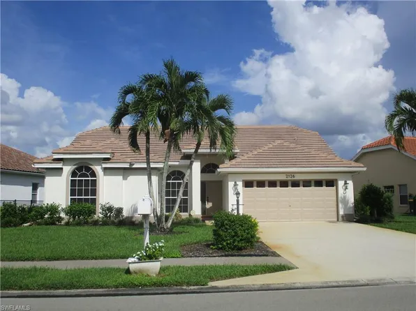 2126 E Crown Pointe Blvd, Naples, FL 34112