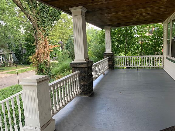 2nd image of 2247 Grandview Ave