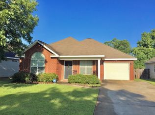 307 Covington Cv, Byron, GA 31008