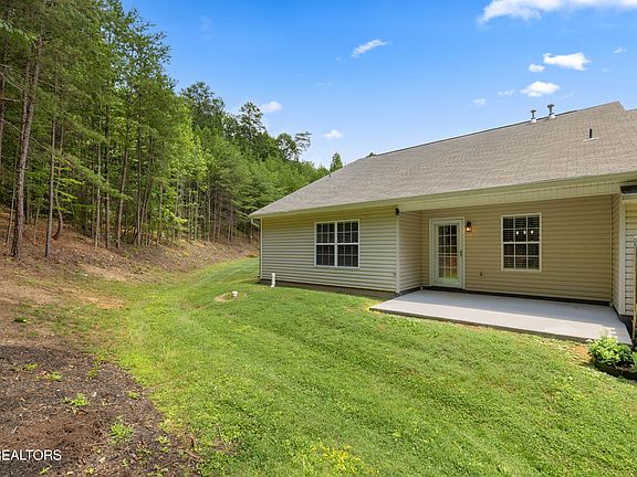 3rd image of 7147 La Christa Way