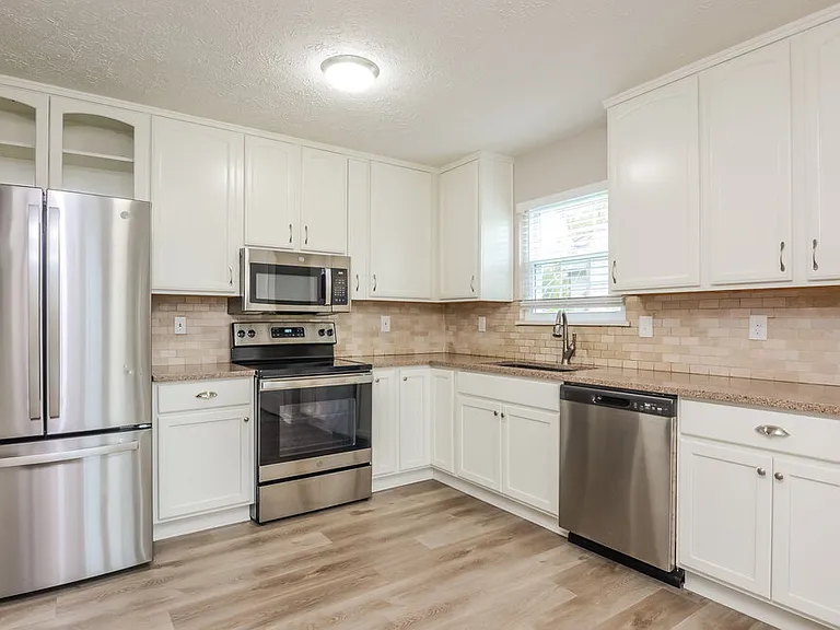 7352 Southern Lakes Dr — Photo 6