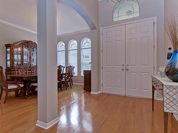 3rd image of 5955 Jaegerglen Dr