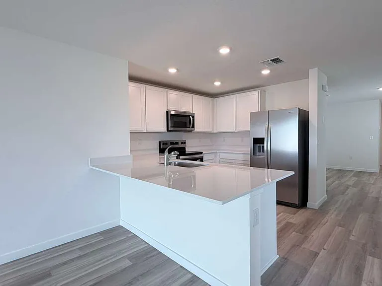 9233 SW 47th Ct — Photo 6