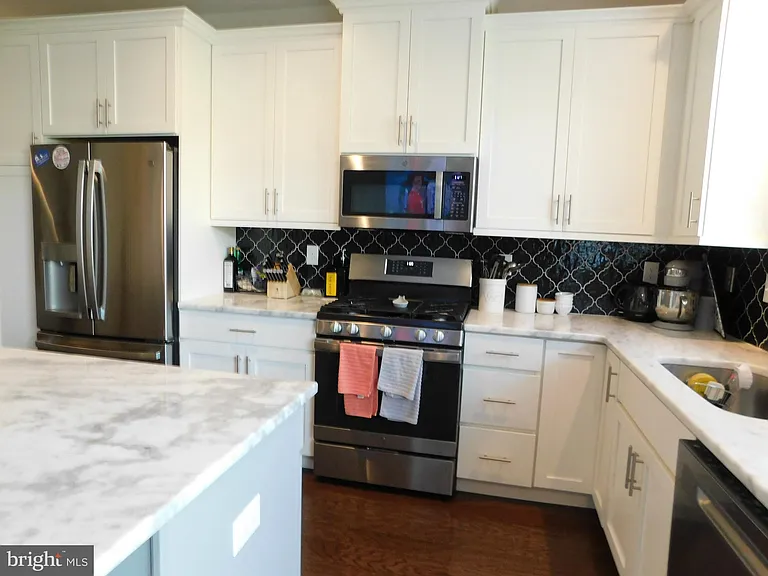 16740 River View Cir — Photo 7