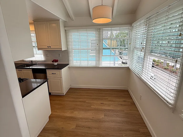 137 Topaz Ave #1/2 — Photo 3