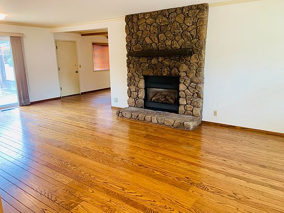 5th image of 1724 Park St