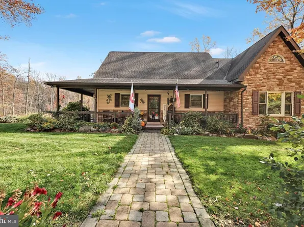 309 Club Rd, Bethel, PA 19507